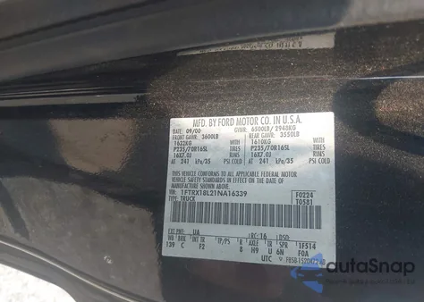 2001 Ford F-150 Lariat/Xl/Xlt z USA, uszkodzony, nr VIN 1FTRX18L21NA16339